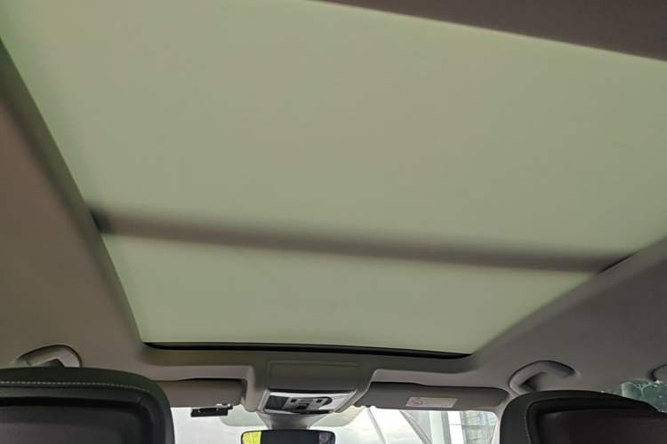 Used Volkswagen Passat 2023 Restyled 330TSI Starry Luxury Edition Headliner