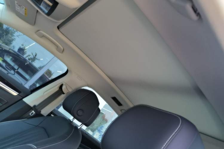 Used Volkswagen Passat 2023 Restyled 330TSI Starry Luxury Edition Headliner