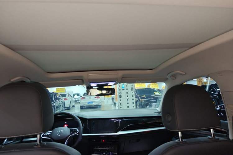 Used Volkswagen Passat 2023 Revised 330TSI Starry Elite Edition Headliner
