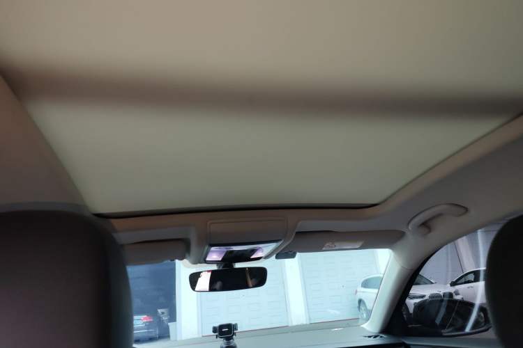 Used Volkswagen Passat 2023 330TSI Starry Elite Edition Headliner