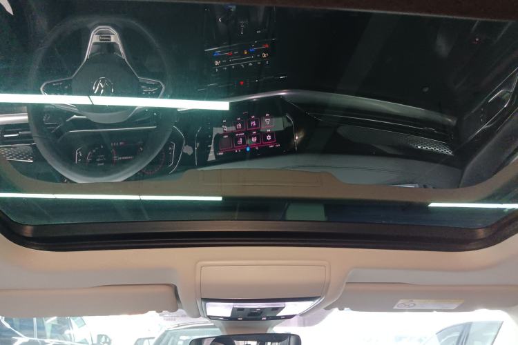 Used Volkswagen Passat 2023 Restyled 330TSI Starry Luxury Edition Headliner