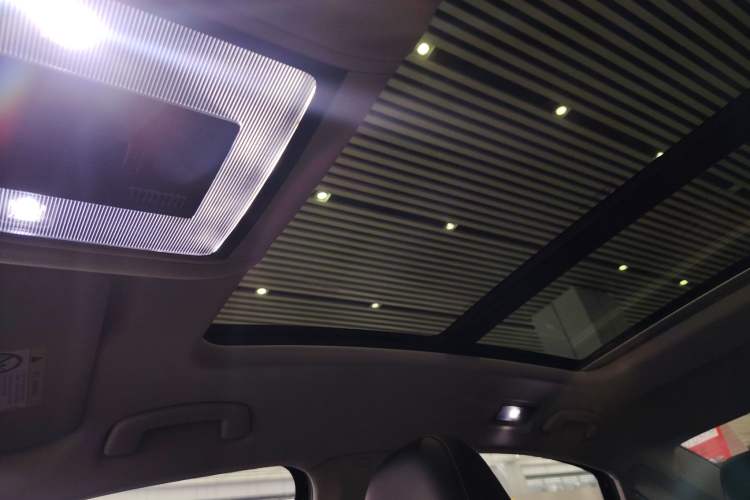 Used Volkswagen Passat 2023 330TSI Starry Elite Edition Headliner