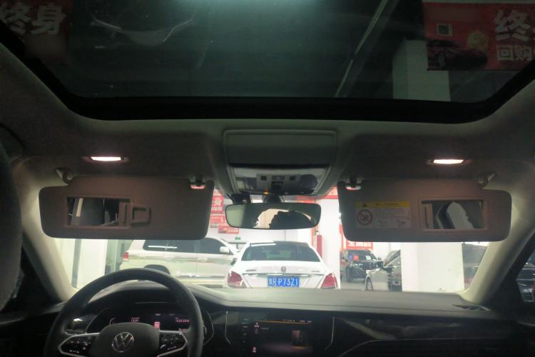 Used Volkswagen Passat 2023 330TSI Starry Elite Edition Headliner