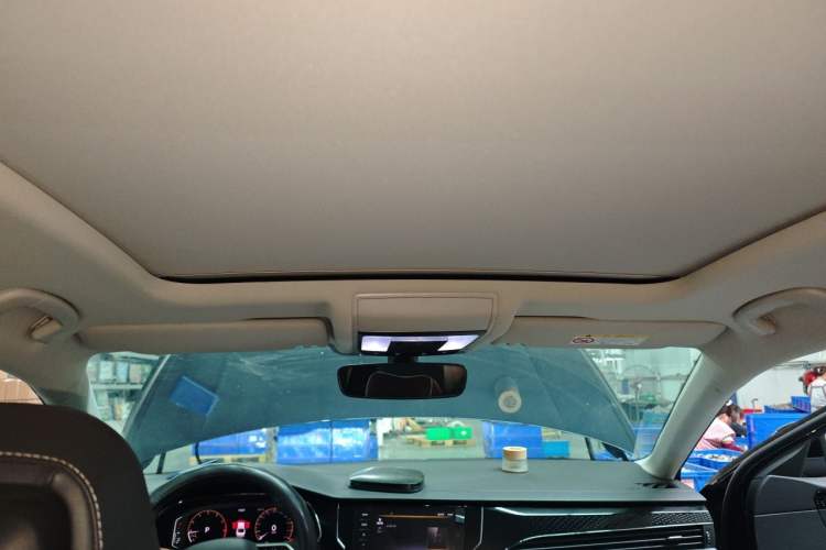 Used Volkswagen Passat 2023 Revised 380TSI Luxury Edition Headliner