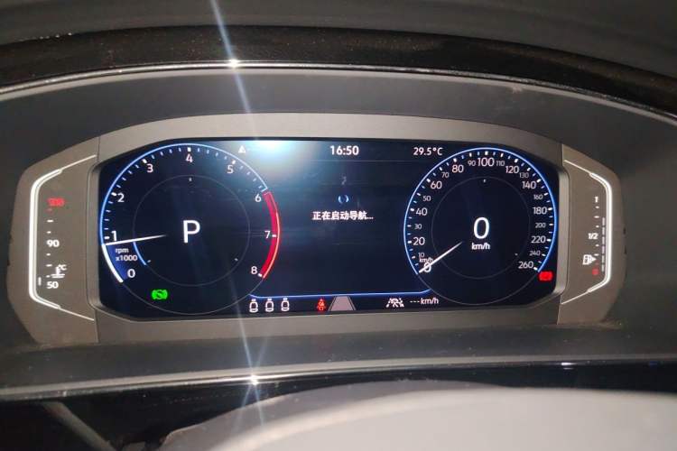 Used Volkswagen Passat 2023 Facelift 330TSI Luxury Edition Instrument Cluster