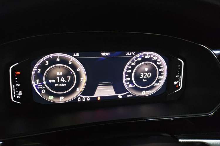 Used Volkswagen Passat 2023 Facelift 330TSI Luxury Edition Instrument Cluster