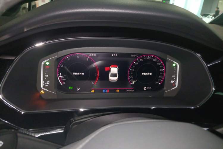 Used Volkswagen Passat 2023 Facelift 330TSI Luxury Edition Instrument Cluster