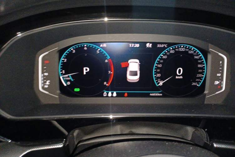 Used Volkswagen Passat 2023 Revised Version 380TSI Flagship Edition Instrument Cluster