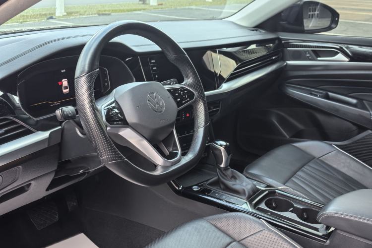 Used Volkswagen Passat 2023 Restyled 330TSI Starry Luxury Edition Interior 1