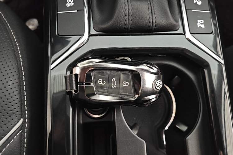 Used Volkswagen Passat 2023 Restyled 330TSI Starry Luxury Edition Interior 1