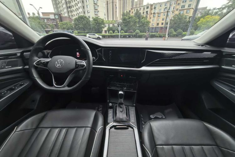 Used Volkswagen Passat 2023 330TSI Elite Edition Interior 1