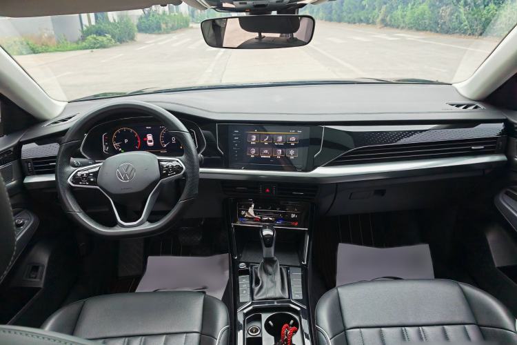 Used Volkswagen Passat 2023 330TSI Starry Elite Edition Interior 1