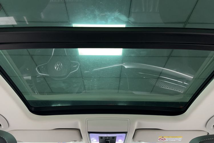 Used Volkswagen Passat 2023 Facelift 330TSI Luxury Edition Interior 15
