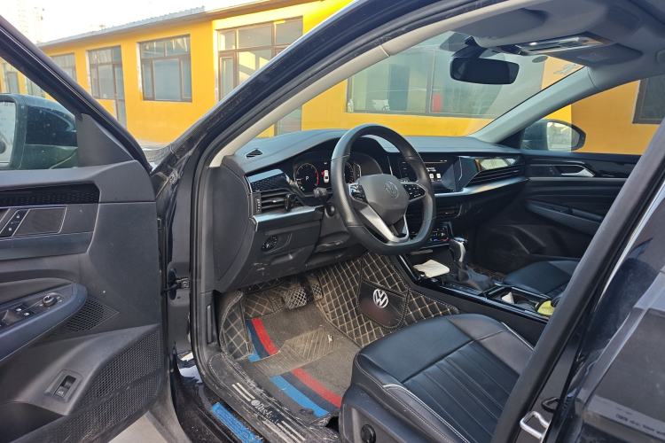 Used Volkswagen Passat 2023 330TSI Elite Edition Interior 2