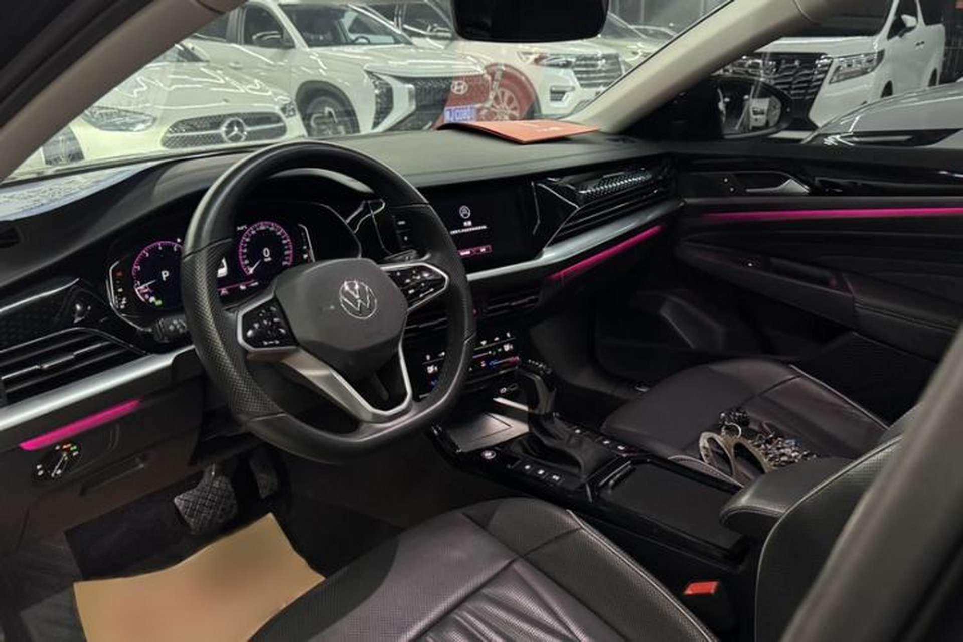 Used Volkswagen Passat 2023 330TSI Starry Luxury Edition Interior 2