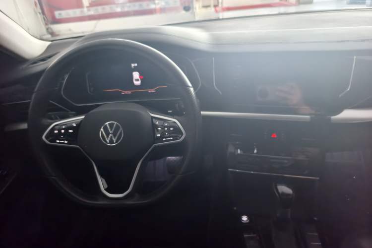 Used Volkswagen Passat 2023 Revised 330TSI Starry Elite Edition Interior 2