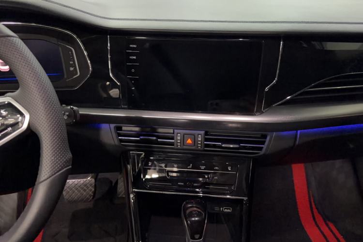 Used Volkswagen Passat 2023 330TSI Luxury Edition Interior 2