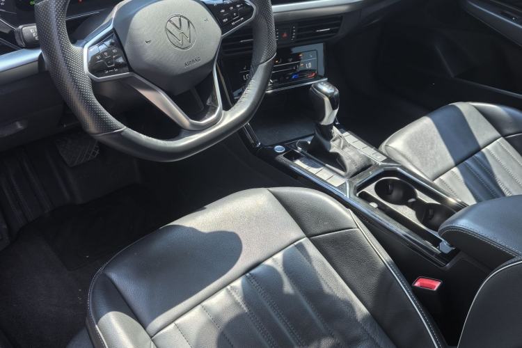 Used Volkswagen Passat 2023 330TSI Starry Elite Edition Interior 2