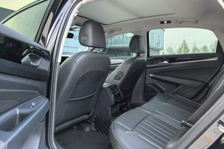 Used Volkswagen Passat 2023 Revised 330TSI Starry Elite Edition Interior 2