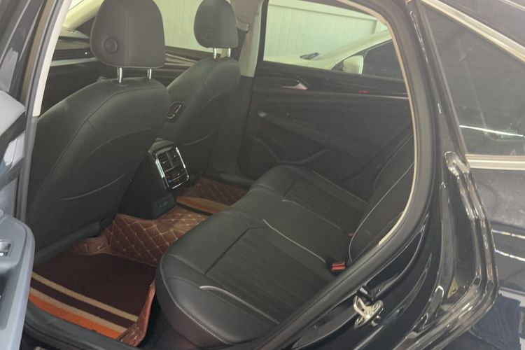 Used Volkswagen Passat 2023 330TSI Starry Elite Edition Interior 2
