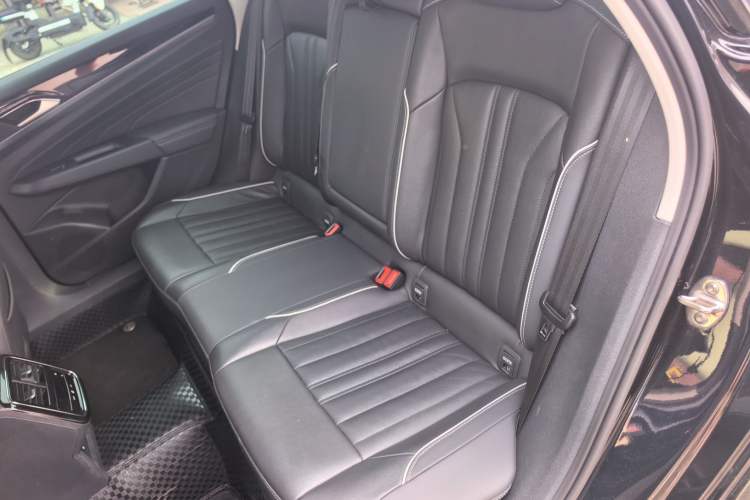 Used Volkswagen Passat 2023 Revised 330TSI Starry Elite Edition Interior 2