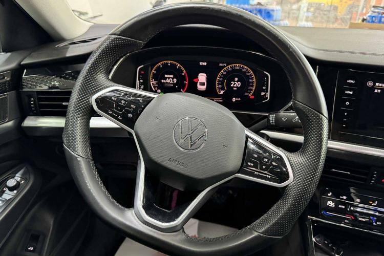 Used Volkswagen Passat 2023 Revised 330TSI Elite Edition Interior 2