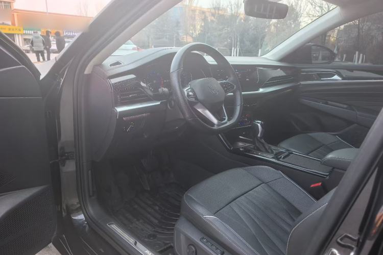Used Volkswagen Passat 2023 Revised 380TSI Luxury Edition Interior 2