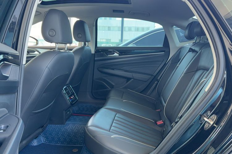 Used Volkswagen Passat 2023 Revised 330TSI Starry Elite Edition Interior 3