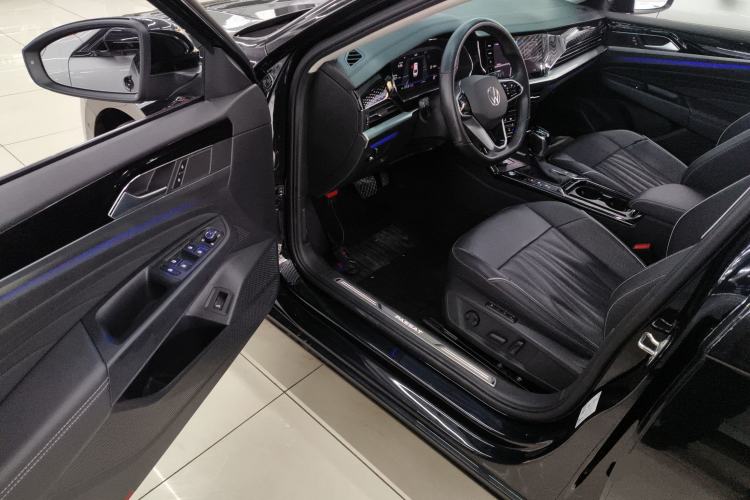 Used Volkswagen Passat 2023 Restyled 330TSI Starry Luxury Edition Interior 3