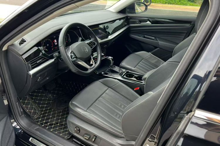 Used Volkswagen Passat 2023 Revised 330TSI Elite Edition Interior 3