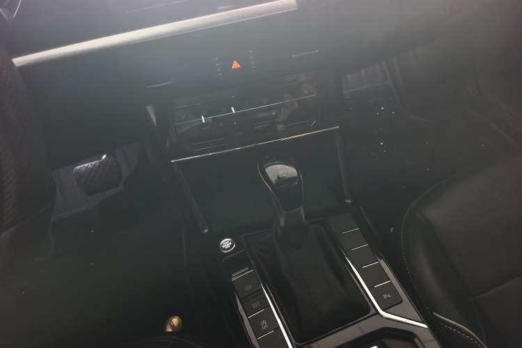 Used Volkswagen Passat 2023 Revised 330TSI Starry Elite Edition Interior 3