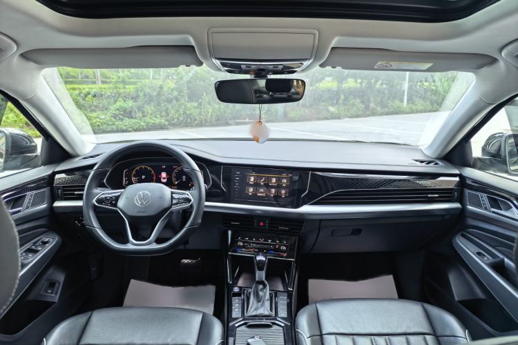 Used Volkswagen Passat 2023 Revised 330TSI Elite Edition Interior 3