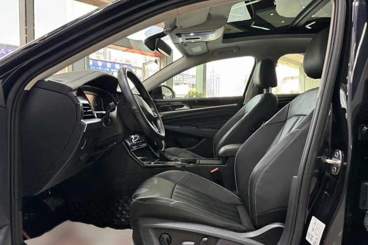 Used Volkswagen Passat 2023 Revised 330TSI Elite Edition Interior 4