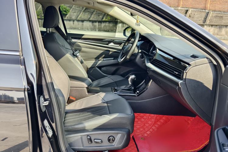 Used Volkswagen Passat 2023 Revised 330TSI Starry Elite Edition Interior 5