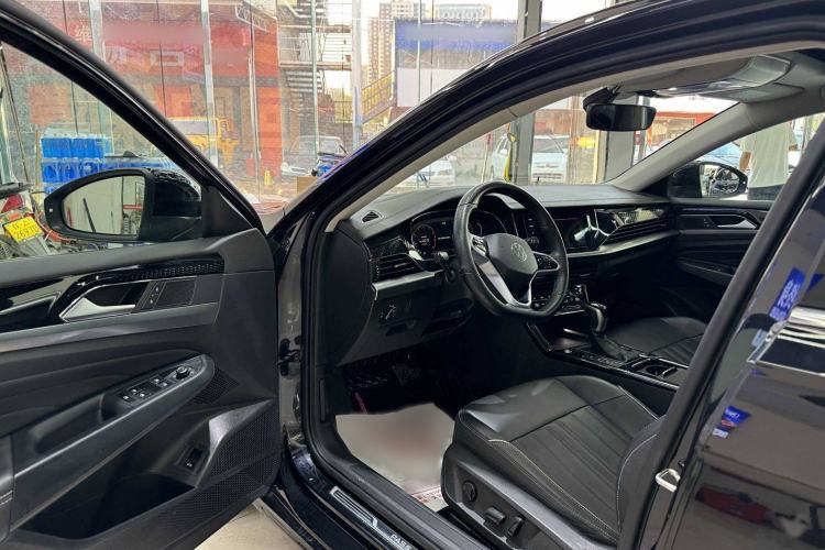 Used Volkswagen Passat 2023 Revised 330TSI Elite Edition Interior 5