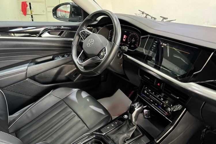 Used Volkswagen Passat 2023 Revised 330TSI Elite Edition Interior 6