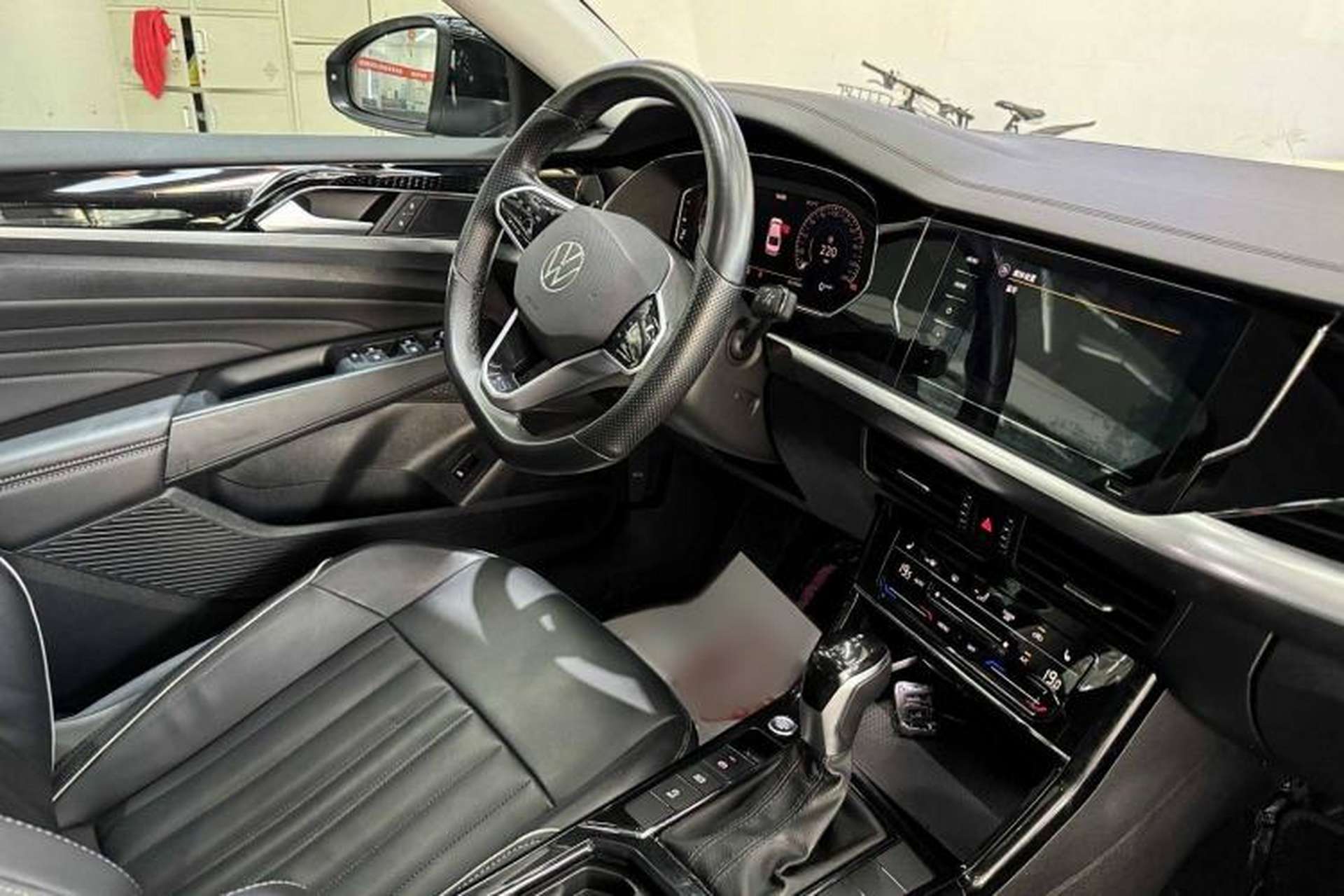 Used Volkswagen Passat 2023 Revised 330TSI Elite Edition Interior 6