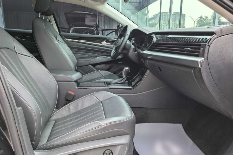 Used Volkswagen Passat 2023 330TSI Elite Edition Interior 7