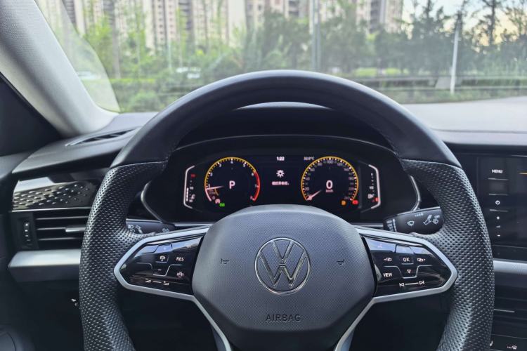 Used Volkswagen Passat 2023 Revised 330TSI Elite Edition Interior 9
