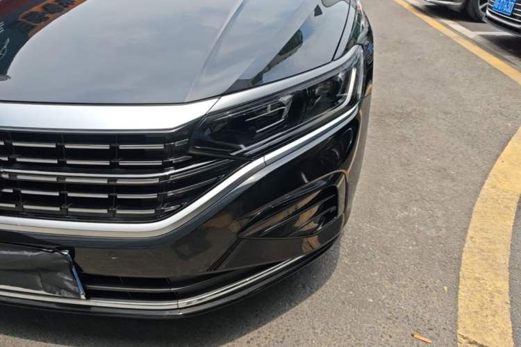 Used Volkswagen Passat 2023 Revised 330TSI Elite Edition Left Front Headlight