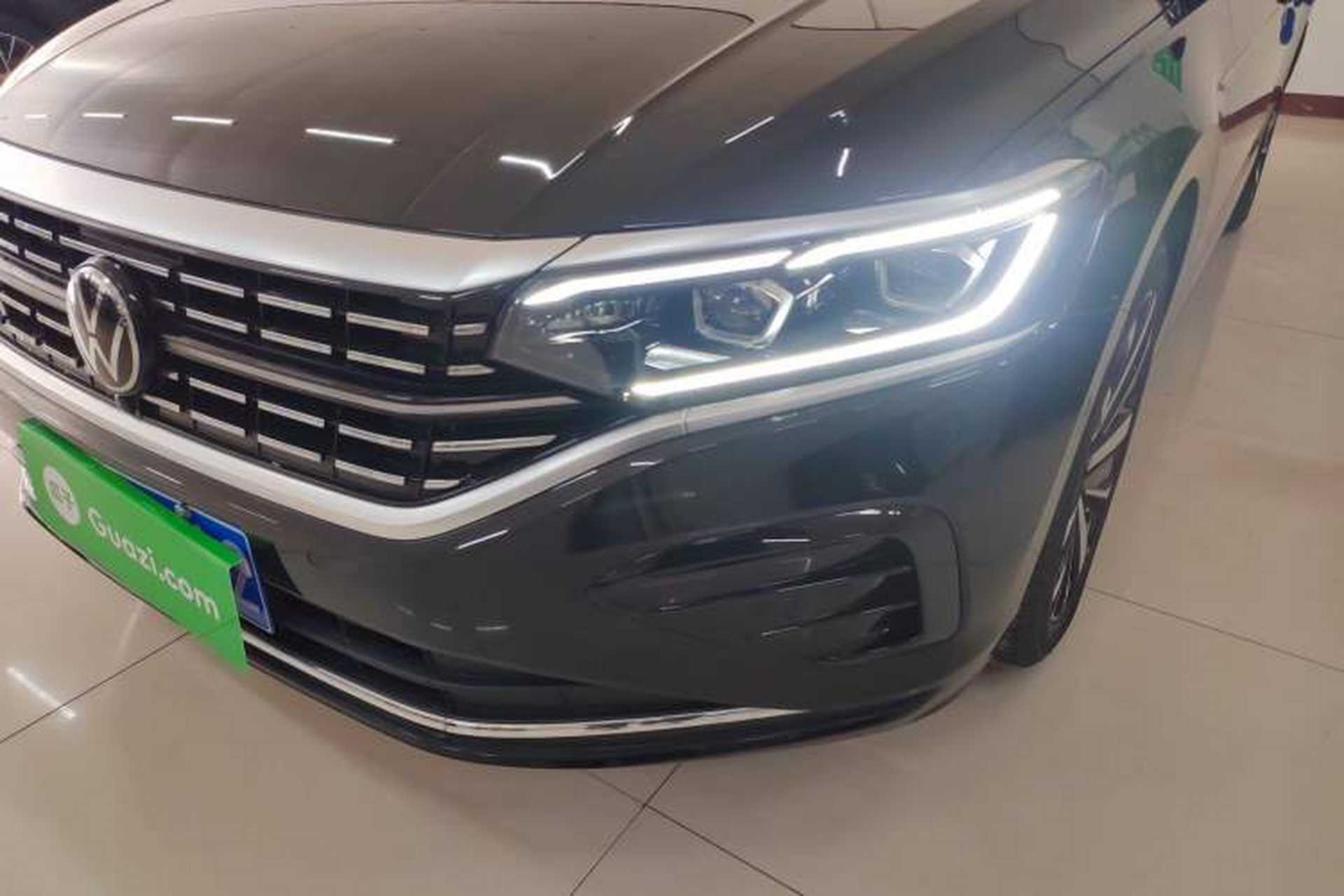 Used Volkswagen Passat 2023 Facelift 330TSI Luxury Edition Left Front Headlight