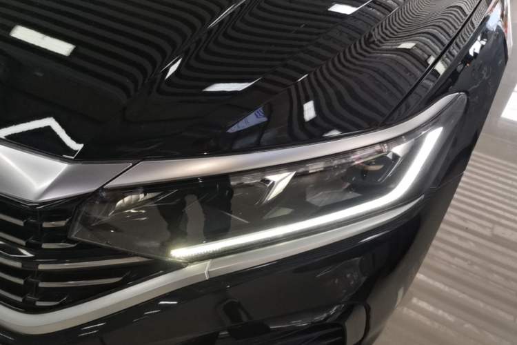 Used Volkswagen Passat 2023 330TSI Elite Edition Left Front Headlight
