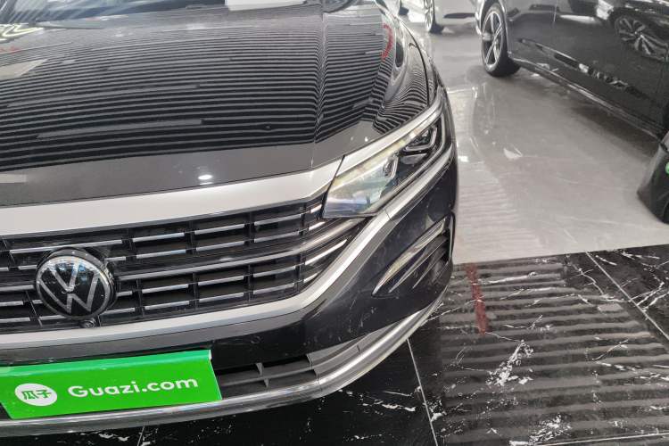 Used Volkswagen Passat 2023 330TSI Luxury Edition Left Front Headlight