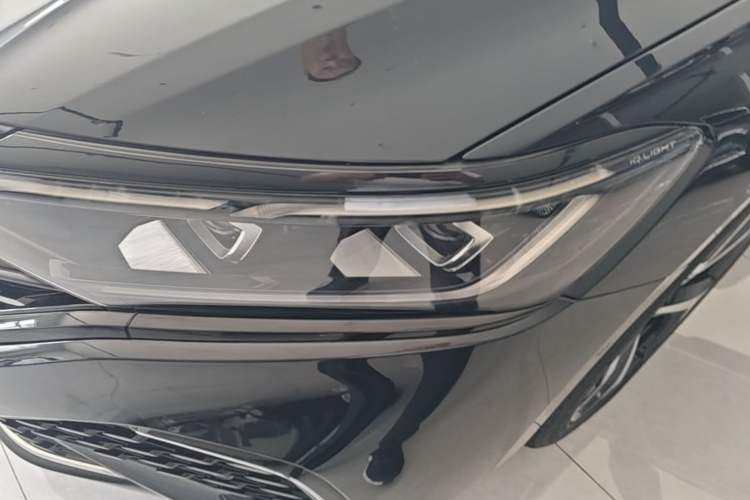 Used Volkswagen Passat 2023 330TSI Starry Luxury Edition Left Front Headlight