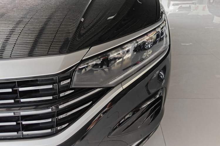 Used Volkswagen Passat 2023 330TSI Elite Edition Left Front Headlight