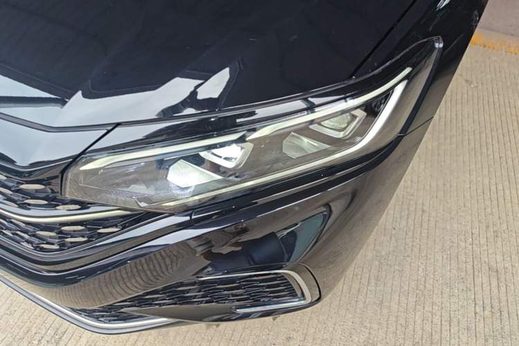 Used Volkswagen Passat 2023 330TSI Starry Luxury Edition Left Front Headlight