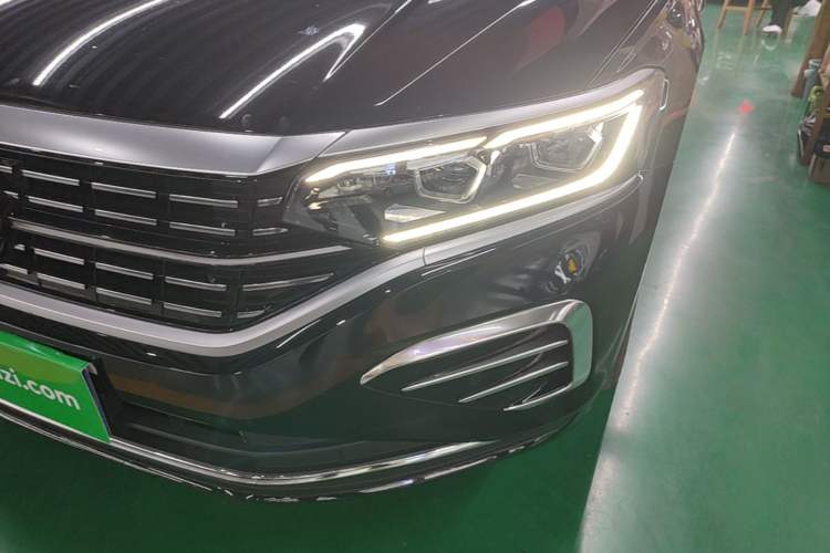 Used Volkswagen Passat 2023 Revised 380TSI Luxury Edition Left Front Headlight