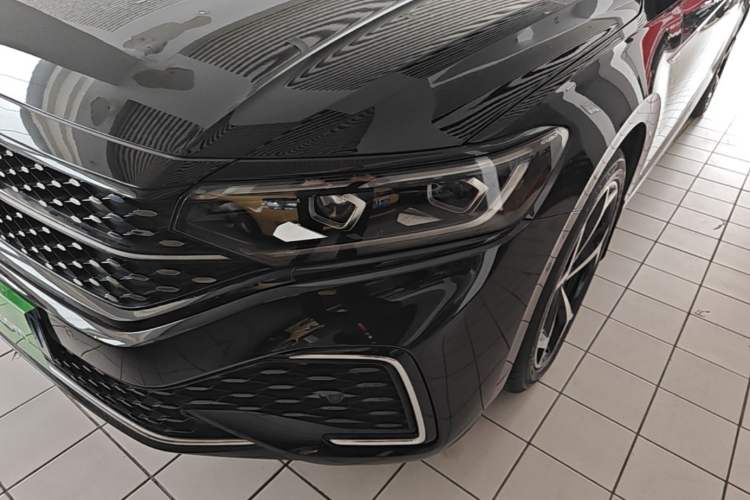 Used Volkswagen Passat 2023 Restyled 330TSI Starry Luxury Edition Left Front Headlight