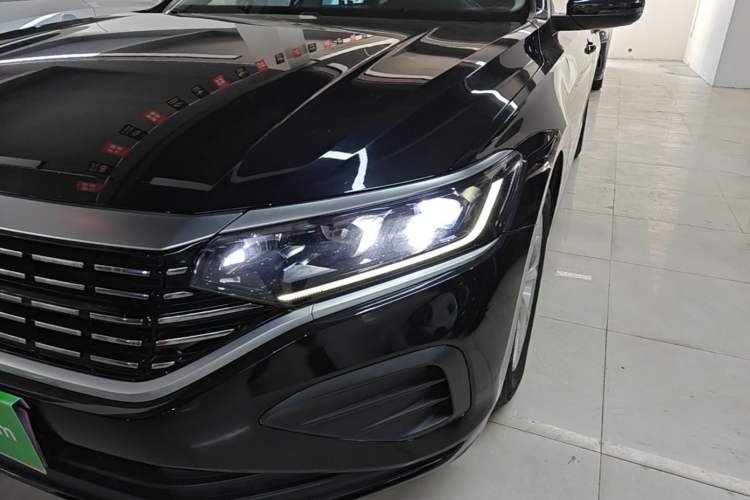 Used Volkswagen Passat 2023 280TSI Business Edition Left Front Headlight