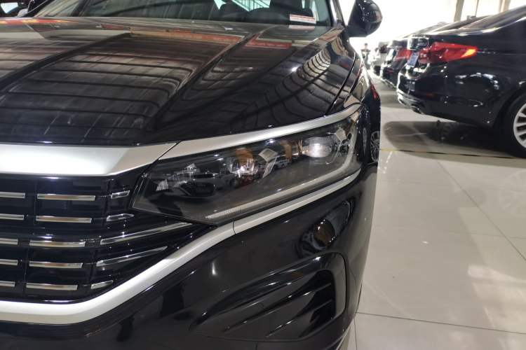 Used Volkswagen Passat 2023 Revised 330TSI Elite Edition Left Front Headlight